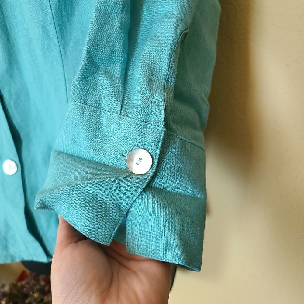 East 5th Linen Blend Button Up Top - Picture 3 of 7